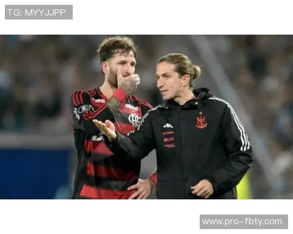 弗拉门戈续约40岁主帅费利佩至2027年15个月内夺得5冠实现全满贯 弗拉门戈续约40岁主帅费利佩至2027年15个月内夺得5冠实现全满贯